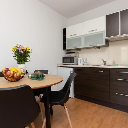 Cozy Apartment With Balcony Warszawa By Noclegi Renters Extérieur photo