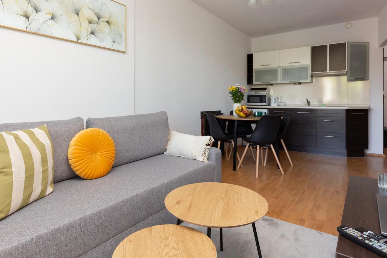 Cozy Apartment With Balcony Warszawa By Noclegi Renters Extérieur photo